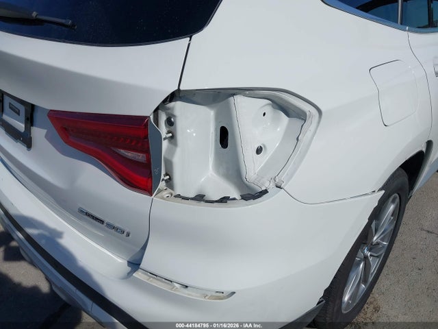 5UXTR7C54KLF31711 BMW X3 Sdrive30i