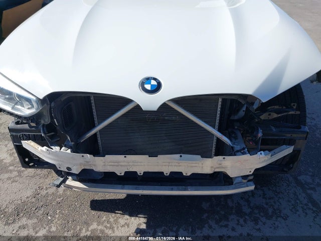 5UXTR7C54KLF31711 BMW X3 Sdrive30i