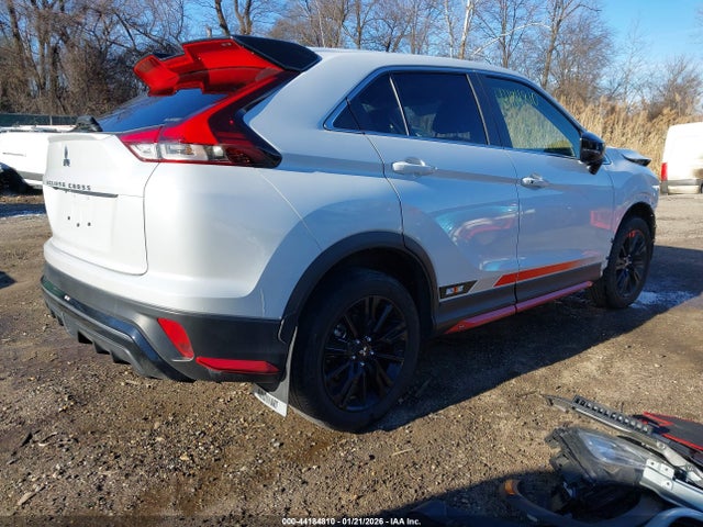 2024 MITSUBISHI ECLIPSE CROSS JA4ATVAA0RZ046818 Photo 3