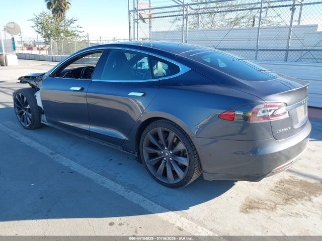 2015 TESLA MODEL S 5YJSA1H16FFP79794 Photo 2