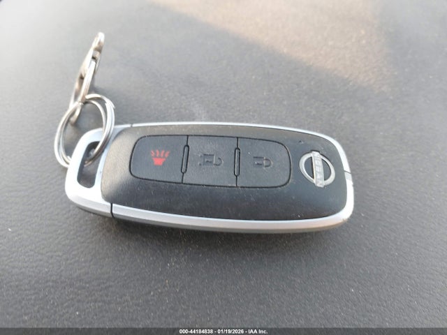 2025 NISSAN KICKS PLAY 3N1CP5BVXSL475999 Photo 10