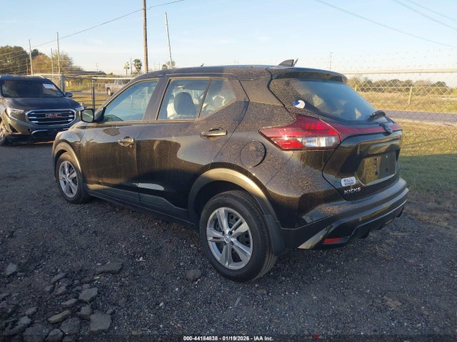 2025 NISSAN KICKS PLAY 3N1CP5BVXSL475999 Photo 2