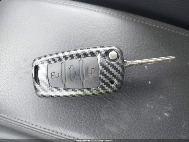 2018 AUDI A3 WAU78LFF6J1019598 Photo 10