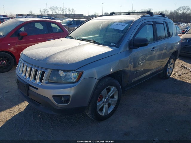 1C4NJDBB7FD135390 Jeep Compass Sport