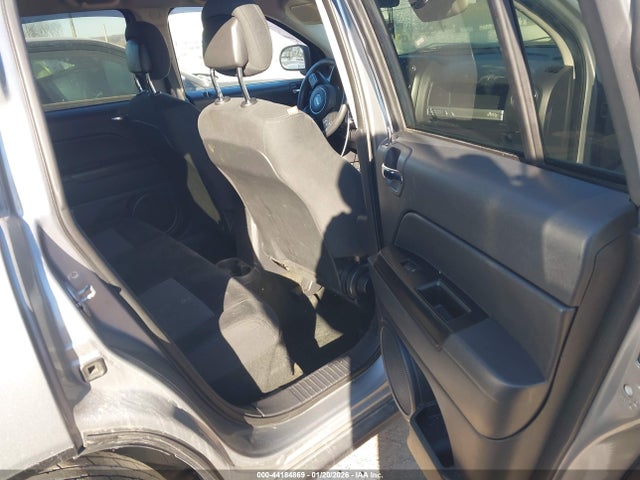 1C4NJDBB7FD135390 Jeep Compass Sport