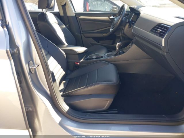 2024 VOLKSWAGEN JETTA 3VWEM7BU6RM050976 Photo 4