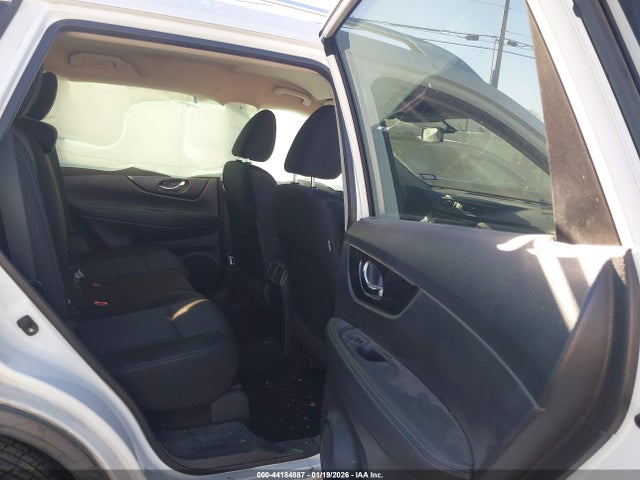 Nissan ROGUE SV 2017 KNMAT2MT0HP534193 Image 8