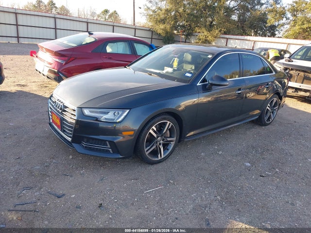 2017 AUDI A4 WAUENAF46HN018697 Photo 1