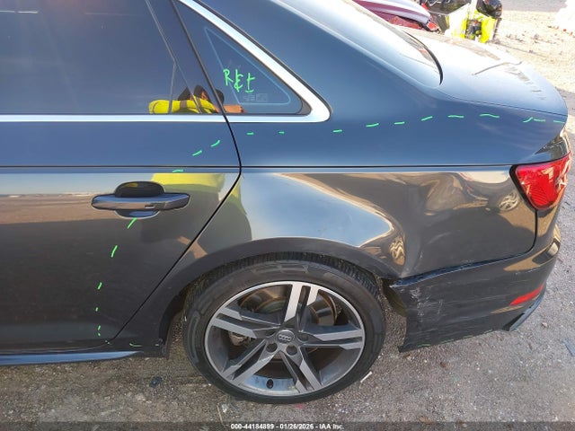 2017 AUDI A4 WAUENAF46HN018697 Photo 5