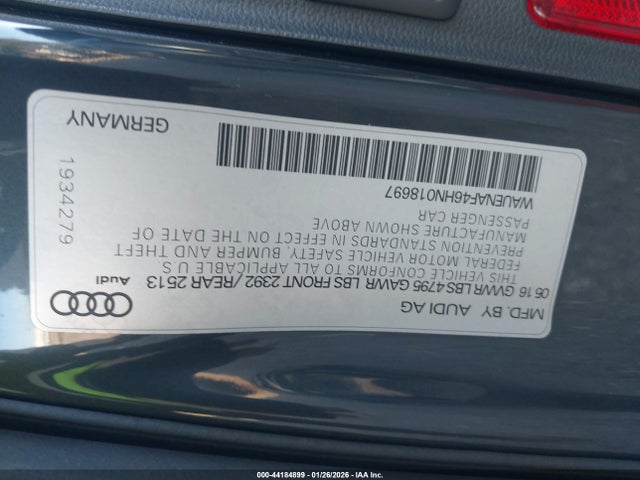 2017 AUDI A4 WAUENAF46HN018697 Photo 8