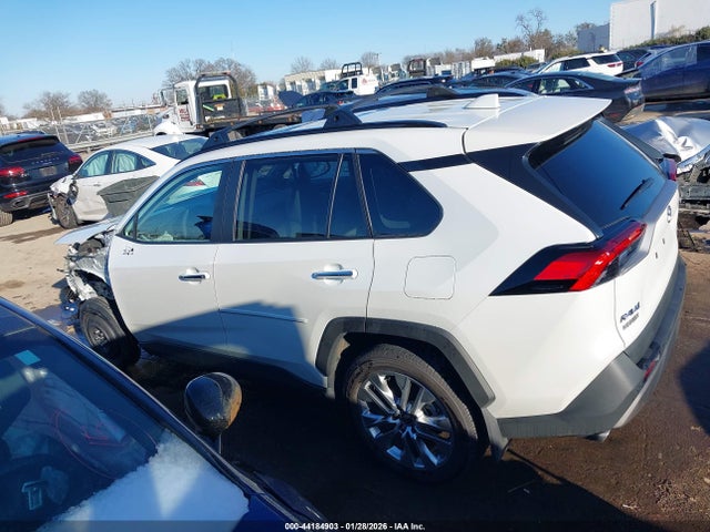 44184903 :رقم المزاد ، 2T3N1RFV6SW579665 vin ، 2025 Toyota Rav4 Limited مزاد بيع