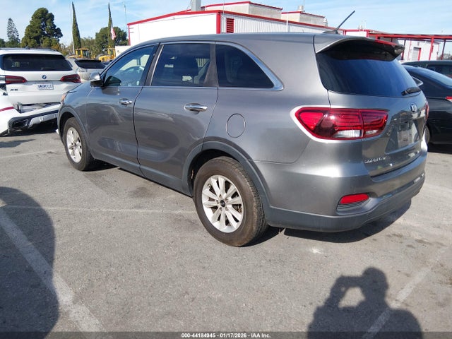 2019 KIA SORENTO 5XYPG4A56KG469909 Photo 2