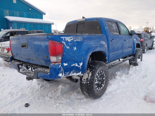 5TFCZ5AN1JX147897 Toyota Tacoma