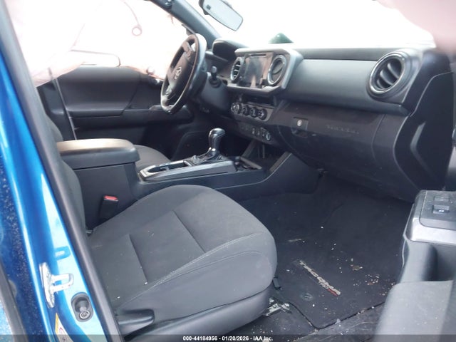 5TFCZ5AN1JX147897 Toyota Tacoma