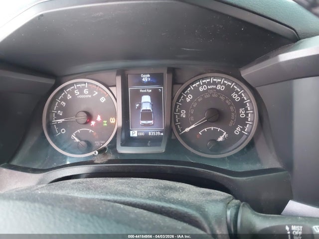 5TFCZ5AN1JX147897 Toyota Tacoma