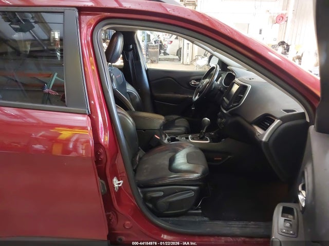 1C4PJMBBXHW510060 Jeep Cherokee Trailhawk 4x4