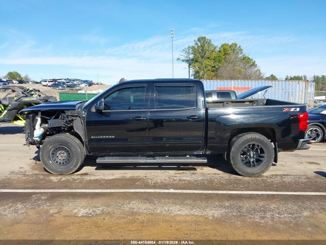 3GCUKREC9JG100890 Chevrolet Silverado 1500 2lt
