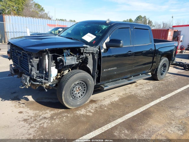 3GCUKREC9JG100890 Chevrolet Silverado 1500 2lt