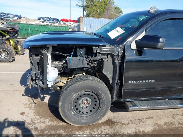 3GCUKREC9JG100890 Chevrolet Silverado 1500 2lt