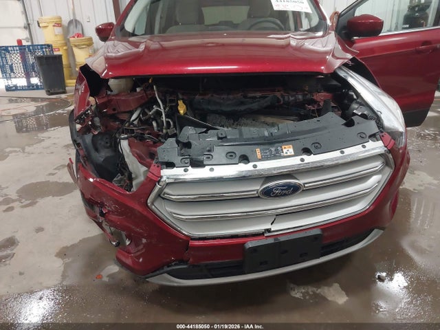 1FMCU9GD0JUC10571 Ford ESCAPE SE