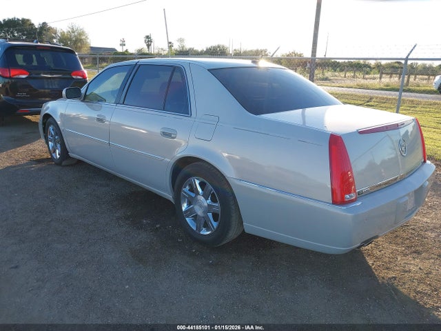 2007 CADILLAC DTS 1G6KD57Y37U197497 Photo 2