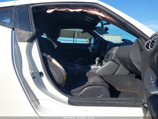 2017 NISSAN 370Z JN1AZ4EH2HM951842 Photo 4