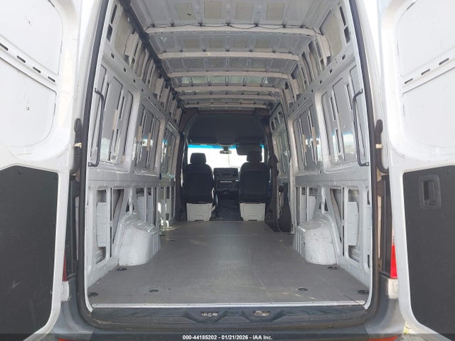 W1W40CHY2MT054986 Mercedes-Benz Sprinter 2500 High Roof I4