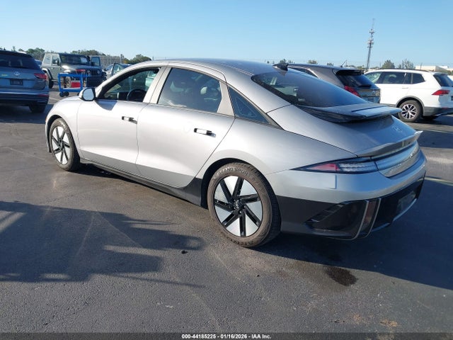 KMHM24AA5PA049916 Hyundai Ioniq 6 Se