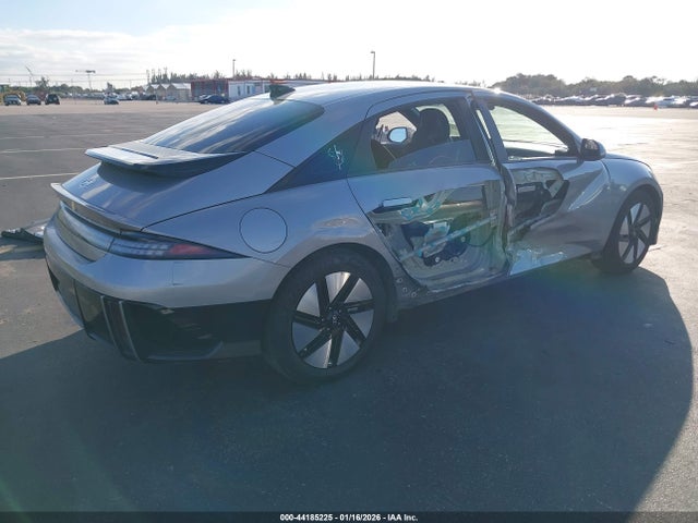 Hyundai Ioniq 6 Se 2023 KMHM24AA5PA049916 Image 4