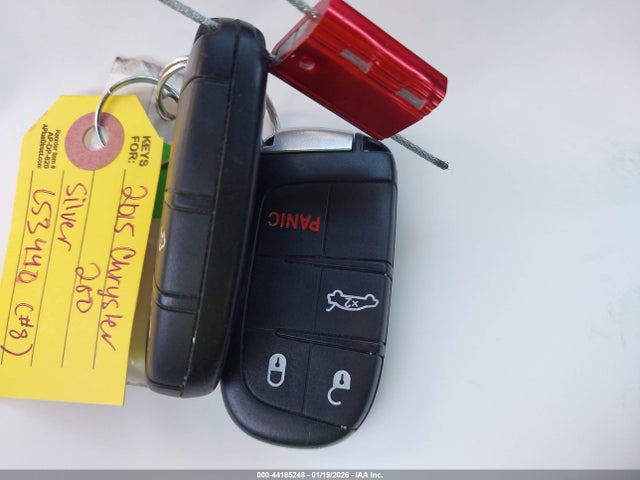 Продаж на аукціоні авто 2015 Chrysler 200 Limited, vin: 1C3CCCAB8FN690697, номер лоту: 44185248