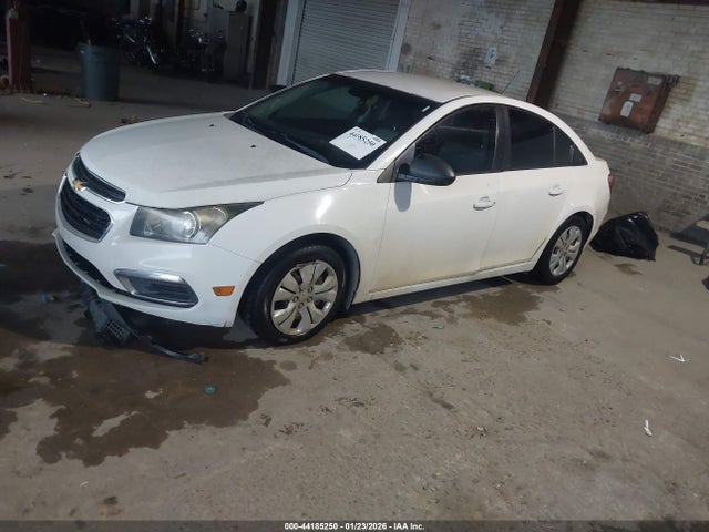 1G1PA5SH0F7137086 Chevrolet Cruze Ls Auto
