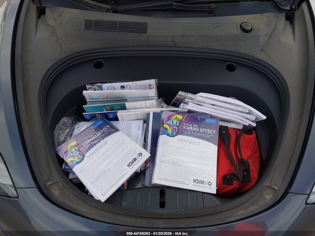 2023 TESLA MODEL 3 5YJ3E1EB5PF684232 Photo 9