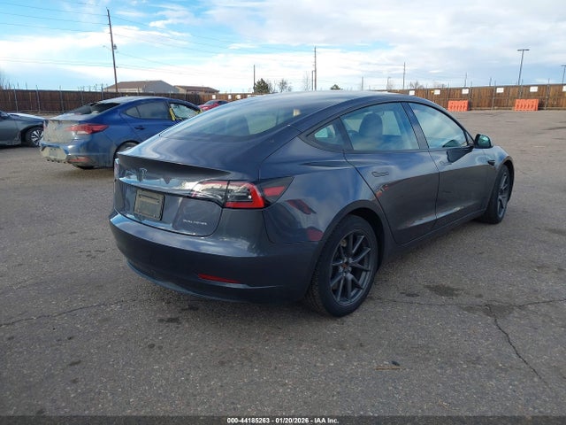 2023 TESLA MODEL 3 5YJ3E1EB5PF684232 Photo 3