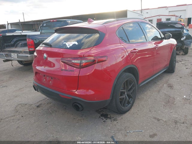 2020 ALFA ROMEO STELVIO ZASPAJAN8L7C96044 Photo 3