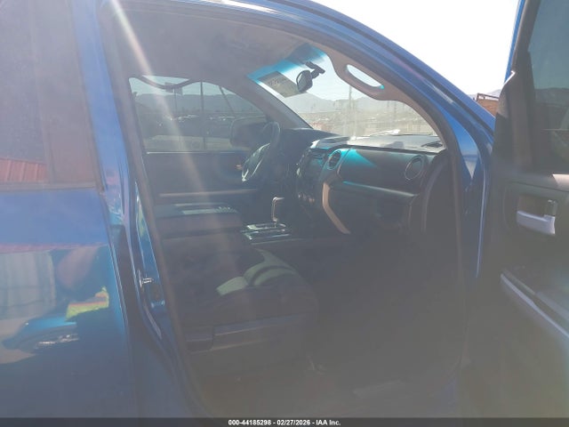 5TFDW5F17HX635393 Toyota Tundra Sr5 5.7l V8