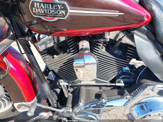 2012 HARLEY-DAVIDSON FLHTCU 1HD1FCM17CB684978 Photo 8