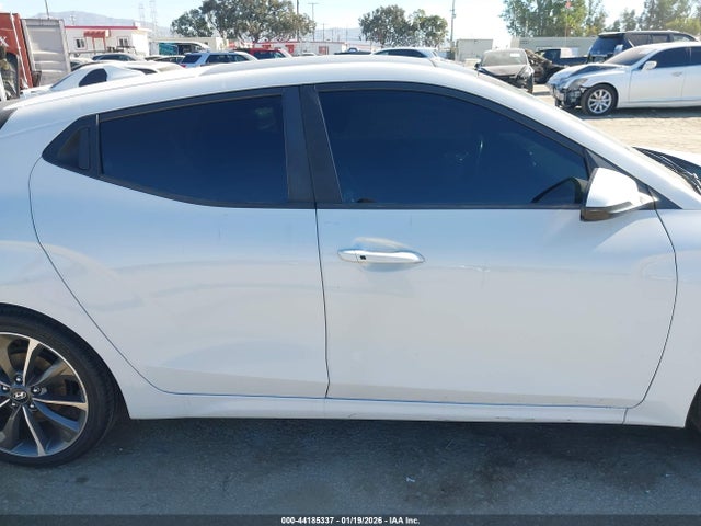 Hyundai Veloster 2.0 Premium 2020 KMHTG6AF2LU028731 Image 13