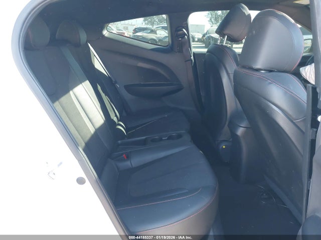 Hyundai Veloster 2.0 Premium 2020 KMHTG6AF2LU028731 Image 8