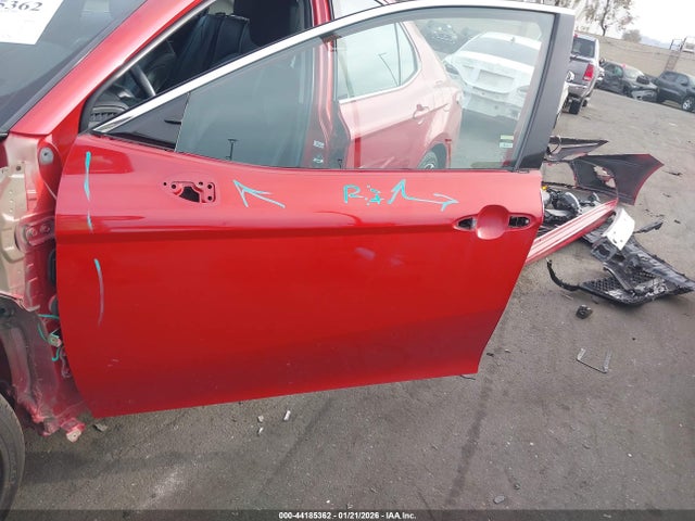 4T1B61HK3KU273931 Toyota CAMRY XSE