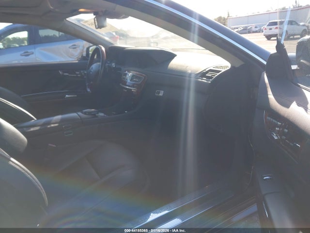 2011 MERCEDES-BENZ CL 550 WDDEJ9EBXBA026867 Photo 4