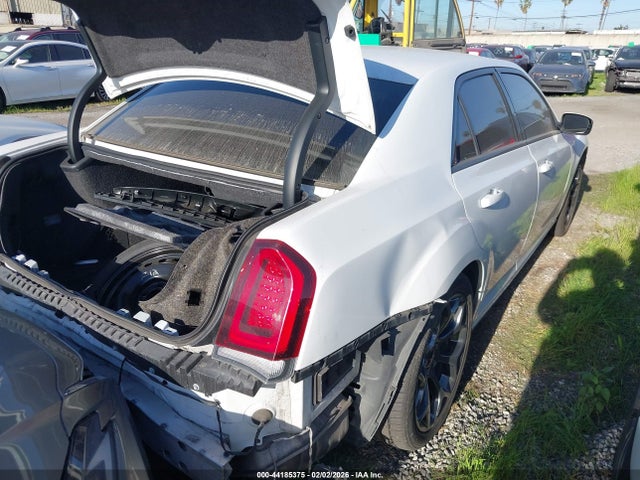 2C3CCABG9JH214247 Chrysler 300 300s