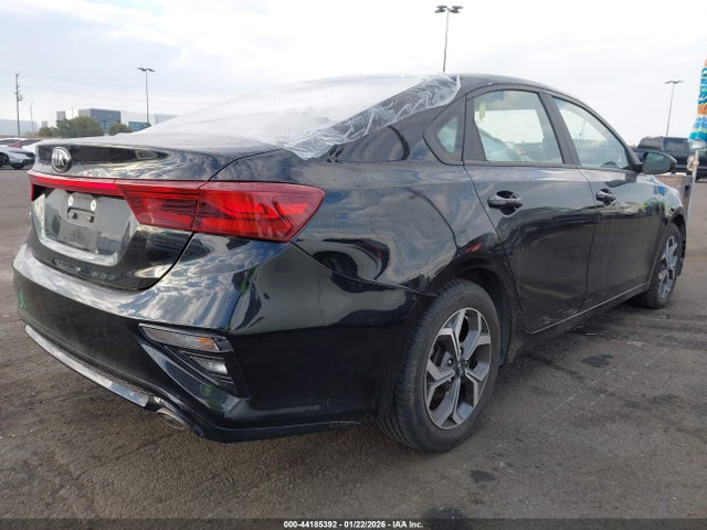 3KPF24AD7LE209289 KIA Forte Lxs