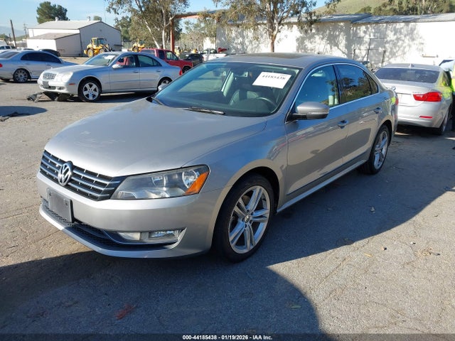 44185438 :رقم المزاد ، 1VWCT7A39EC072100 vin ، 2014 Volkswagen Passat Sel مزاد بيع