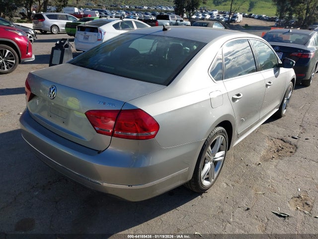 44185438 :رقم المزاد ، 1VWCT7A39EC072100 vin ، 2014 Volkswagen Passat Sel مزاد بيع