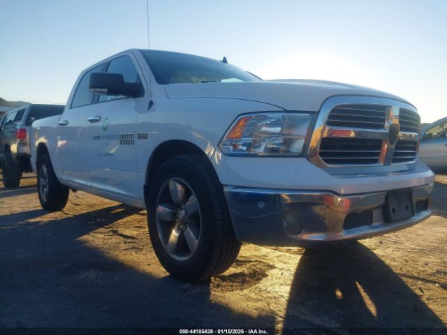 2017 RAM 1500 3C6RR6LT9HG687452