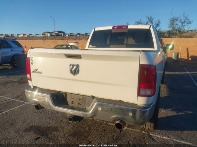 2017 RAM 1500 3C6RR6LT9HG687452 Photo 3