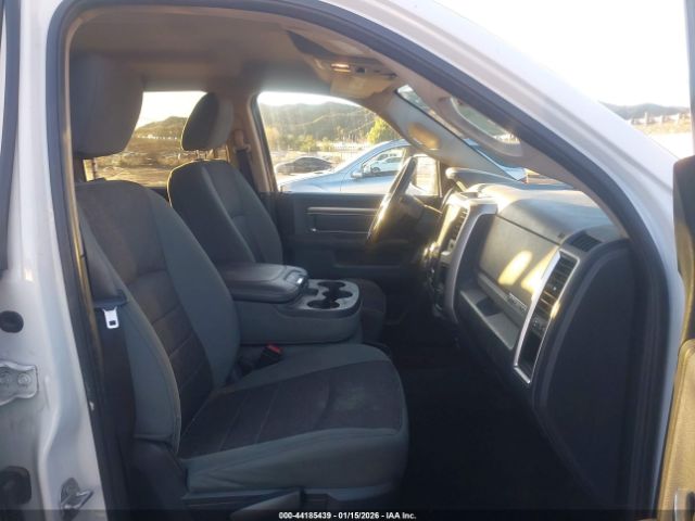 2017 RAM 1500 3C6RR6LT9HG687452 Photo 4