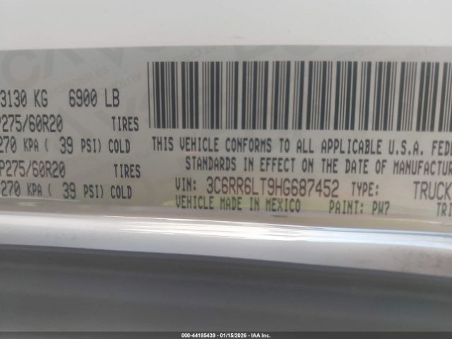 2017 RAM 1500 3C6RR6LT9HG687452 Photo 8