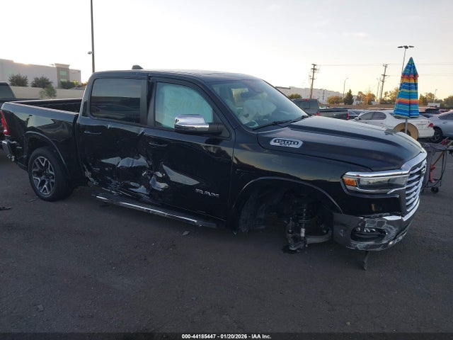 1C6RREJP3SN674081 RAM 1500 Laramie 4x2 5&#039;7 Box