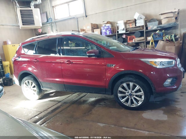 1FMCU9J9XHUB86620 Ford Escape Titanium